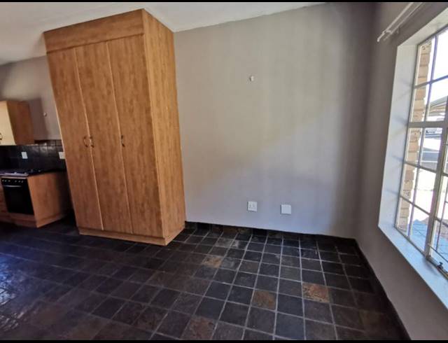 0 BEDROOM PROPERTY TO RENT IN DASSIE RAND